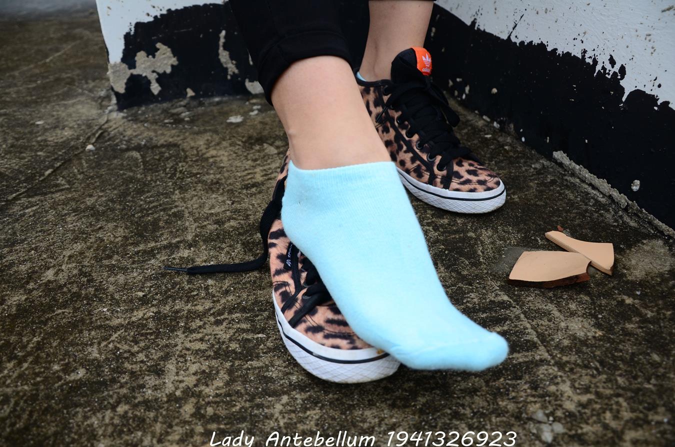 图片[67]-[战前女神] 美腿美足精品摄影套图 051 (1) [84P] – 速更版-美库