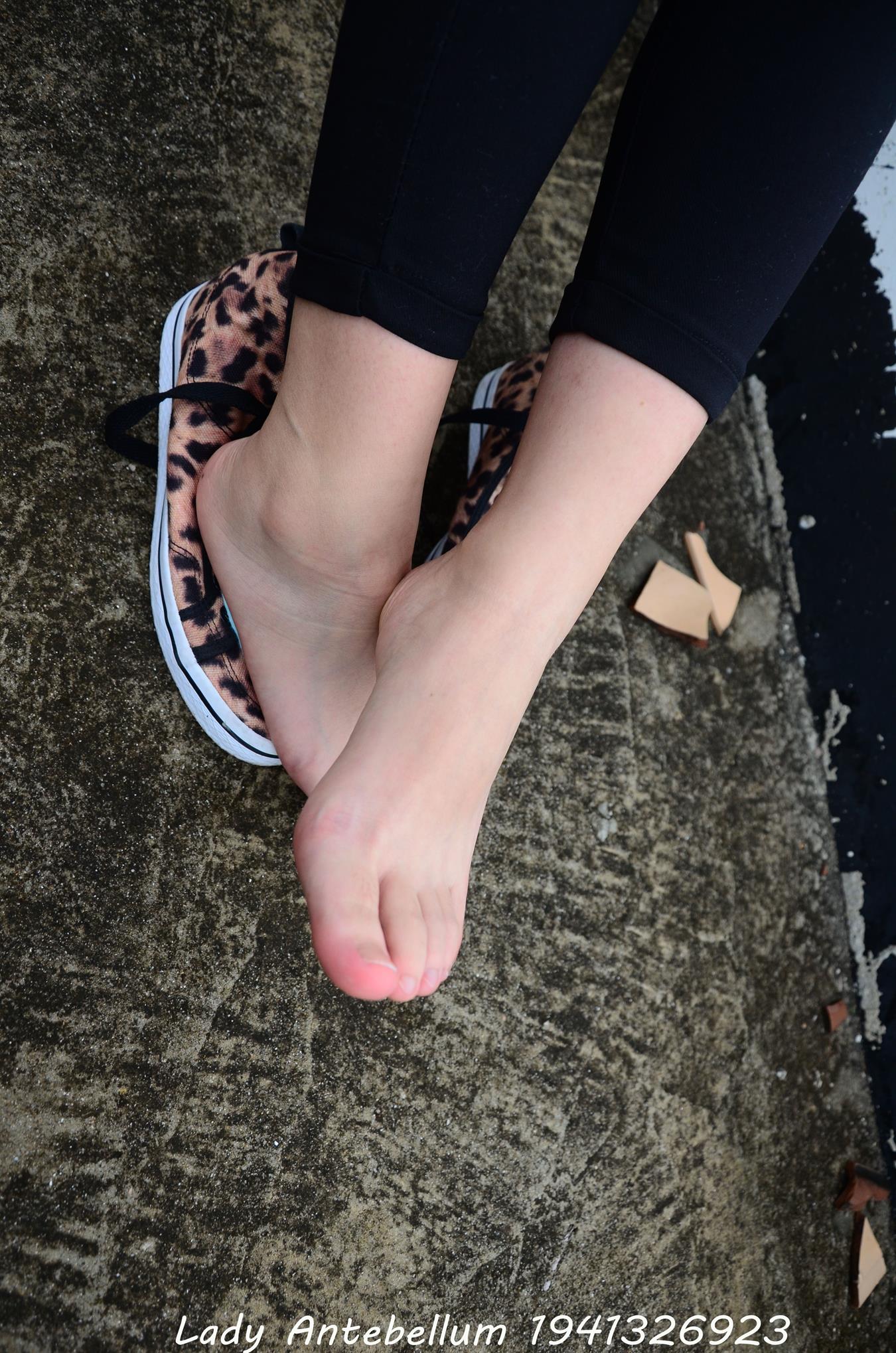 图片[66]-[战前女神] 美腿美足精品摄影套图 051 (2) [70P] – 速更版-美库