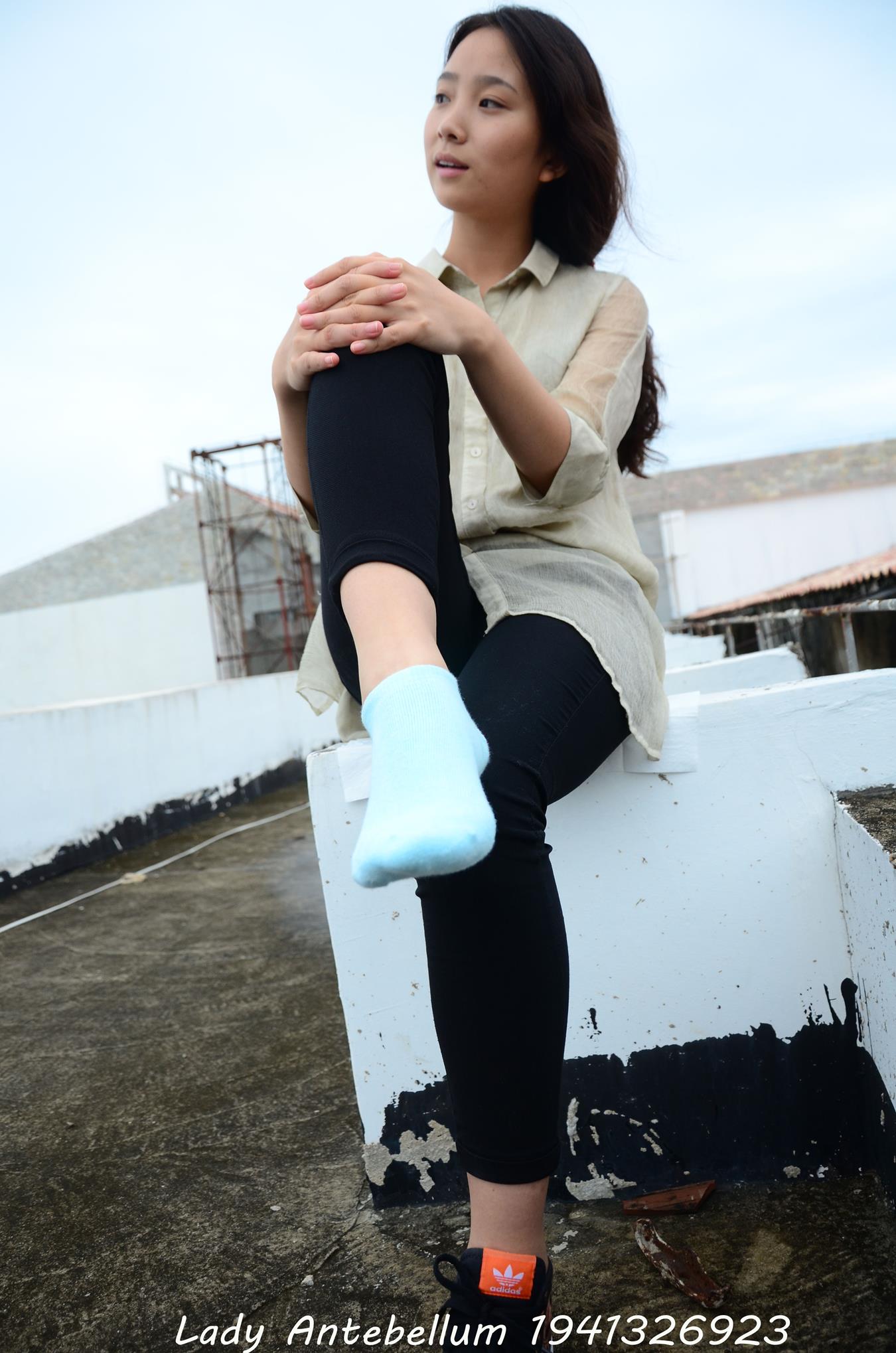 图片[80]-[战前女神] 美腿美足精品摄影套图 051 (1) [84P] – 速更版-美库