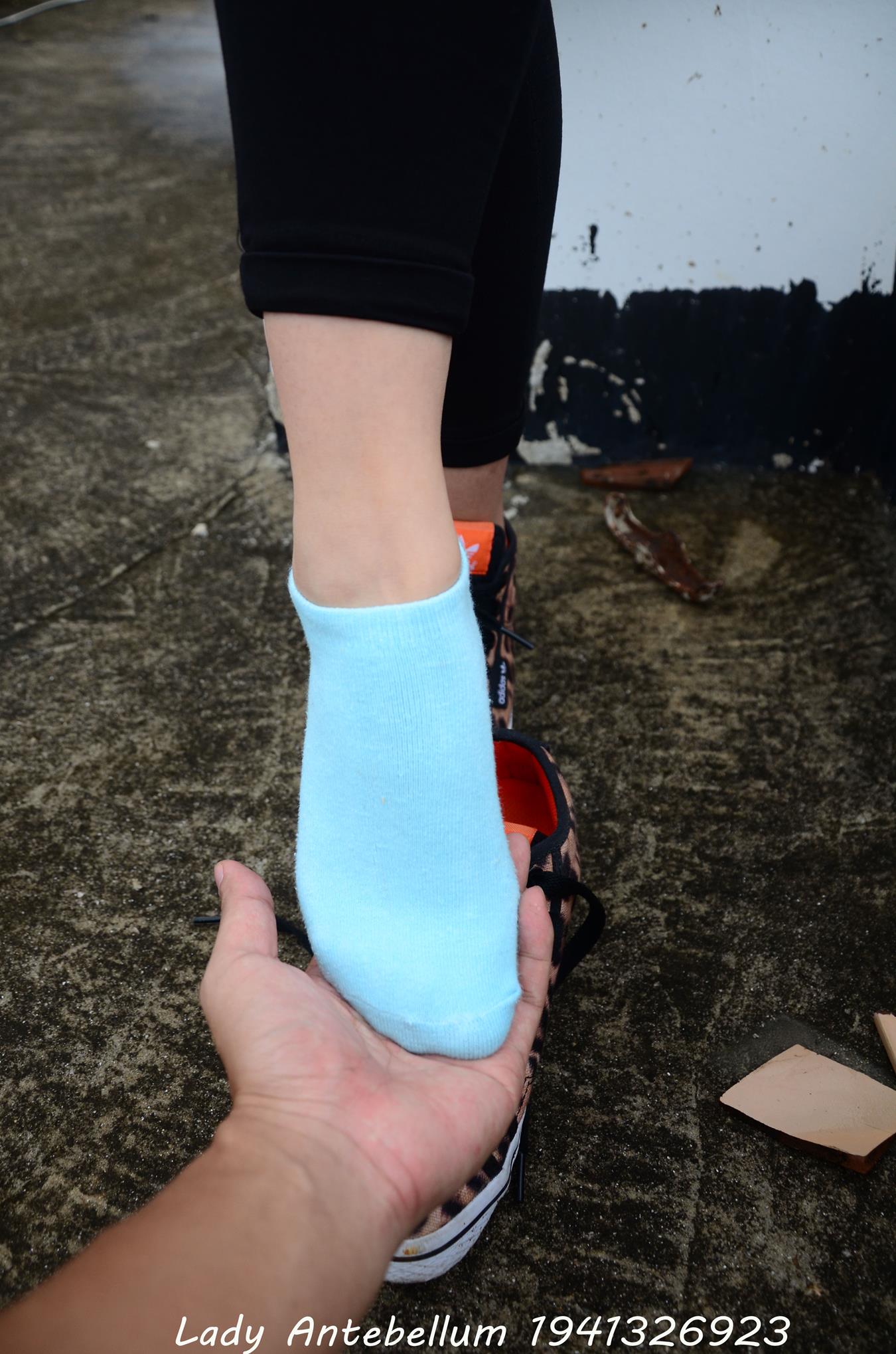 图片[84]-[战前女神] 美腿美足精品摄影套图 051 (1) [84P] – 速更版-美库