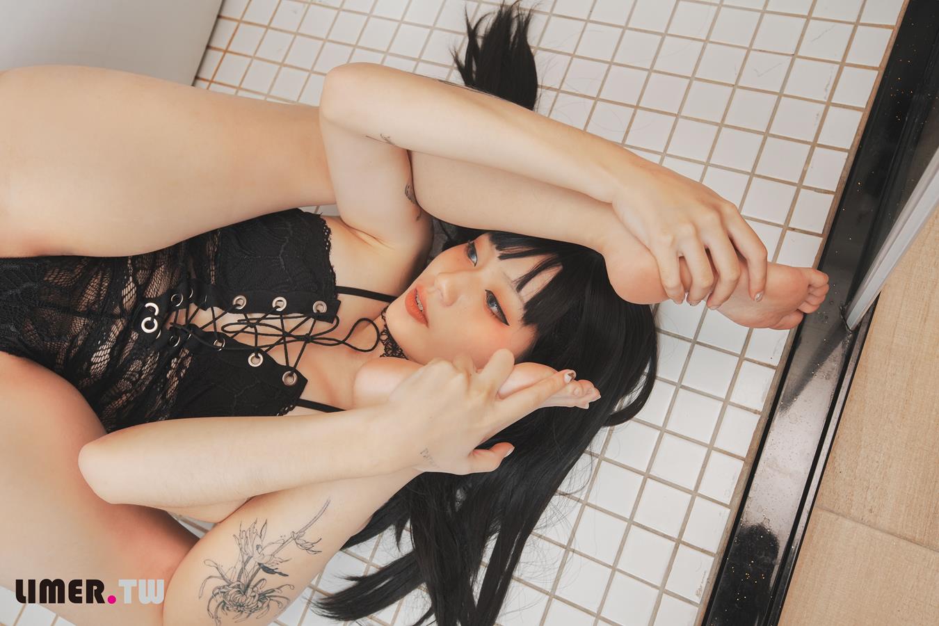 图片[58]-Limerence原创 NO.019 Yuni超美黑丝裸足加足拓[71P] – 速更版-美库