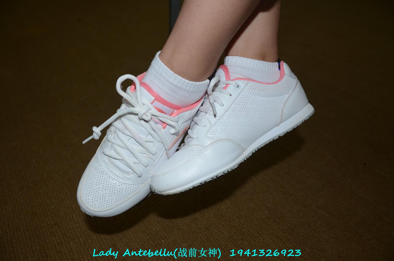 图片[11]-[战前女神] 美腿美足精品摄影套图 052 (1) [92P] – 速更版-美库