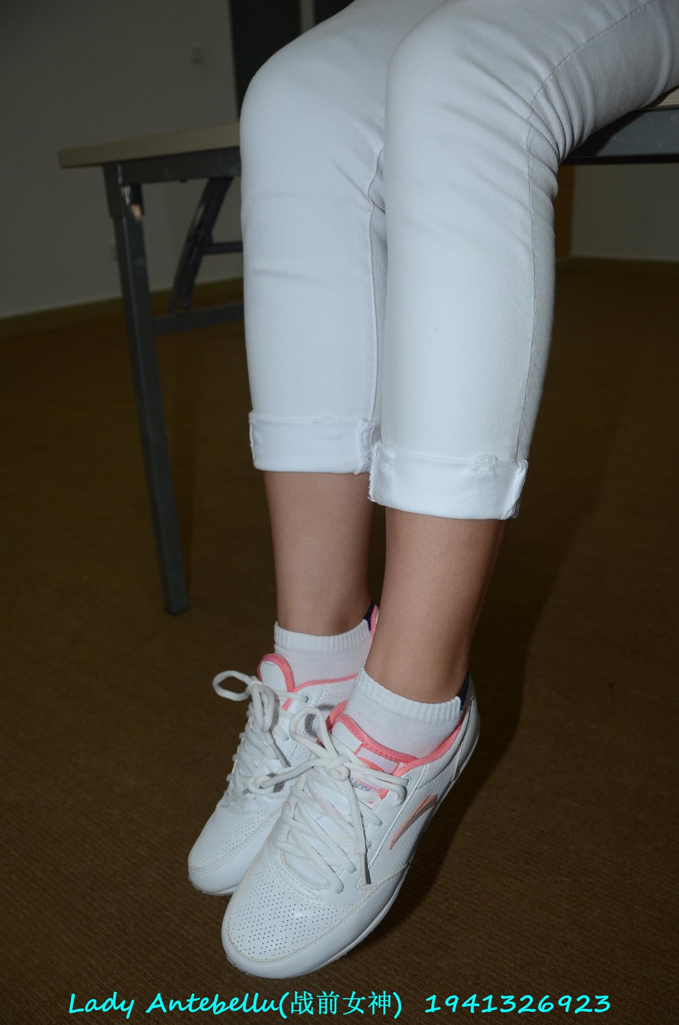 图片[15]-[战前女神] 美腿美足精品摄影套图 052 (1) [92P] – 速更版-美库