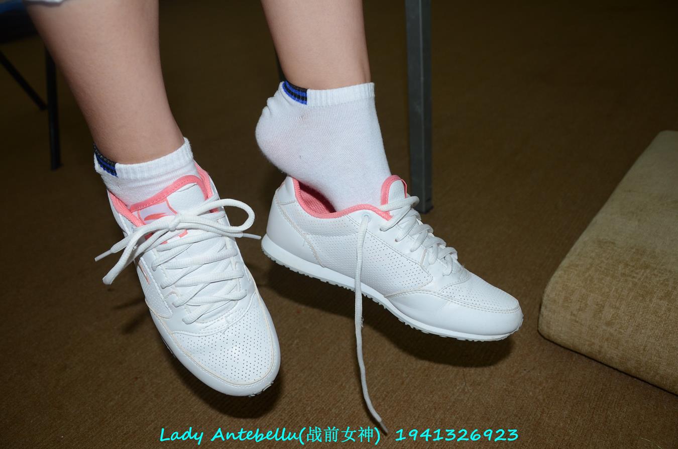 图片[20]-[战前女神] 美腿美足精品摄影套图 052 (1) [92P] – 速更版-美库