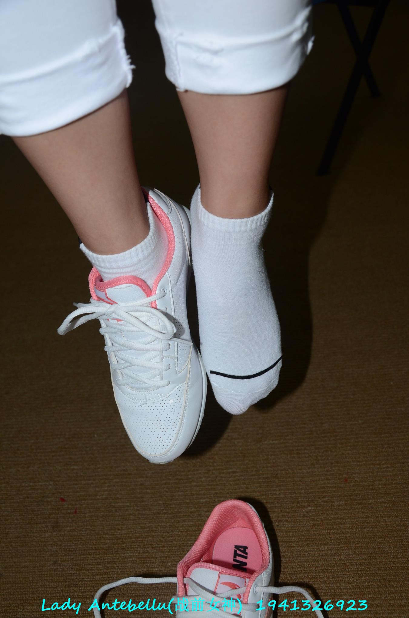 图片[27]-[战前女神] 美腿美足精品摄影套图 052 (1) [92P] – 速更版-美库