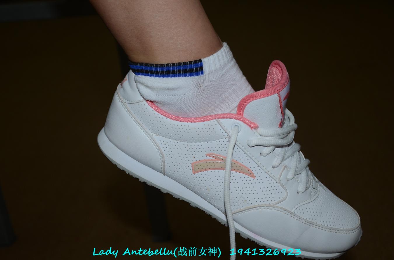 图片[42]-[战前女神] 美腿美足精品摄影套图 052 (1) [92P] – 速更版-美库