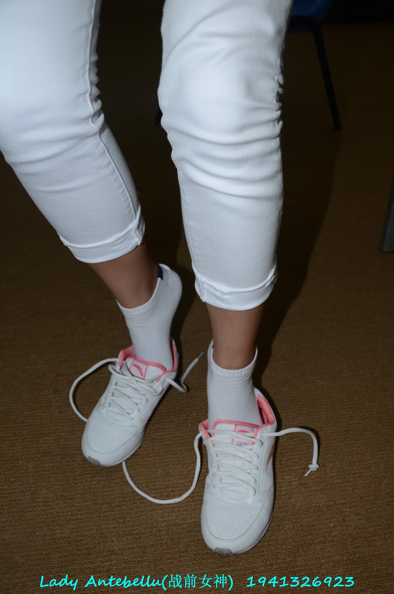 图片[49]-[战前女神] 美腿美足精品摄影套图 052 (1) [92P] – 速更版-美库