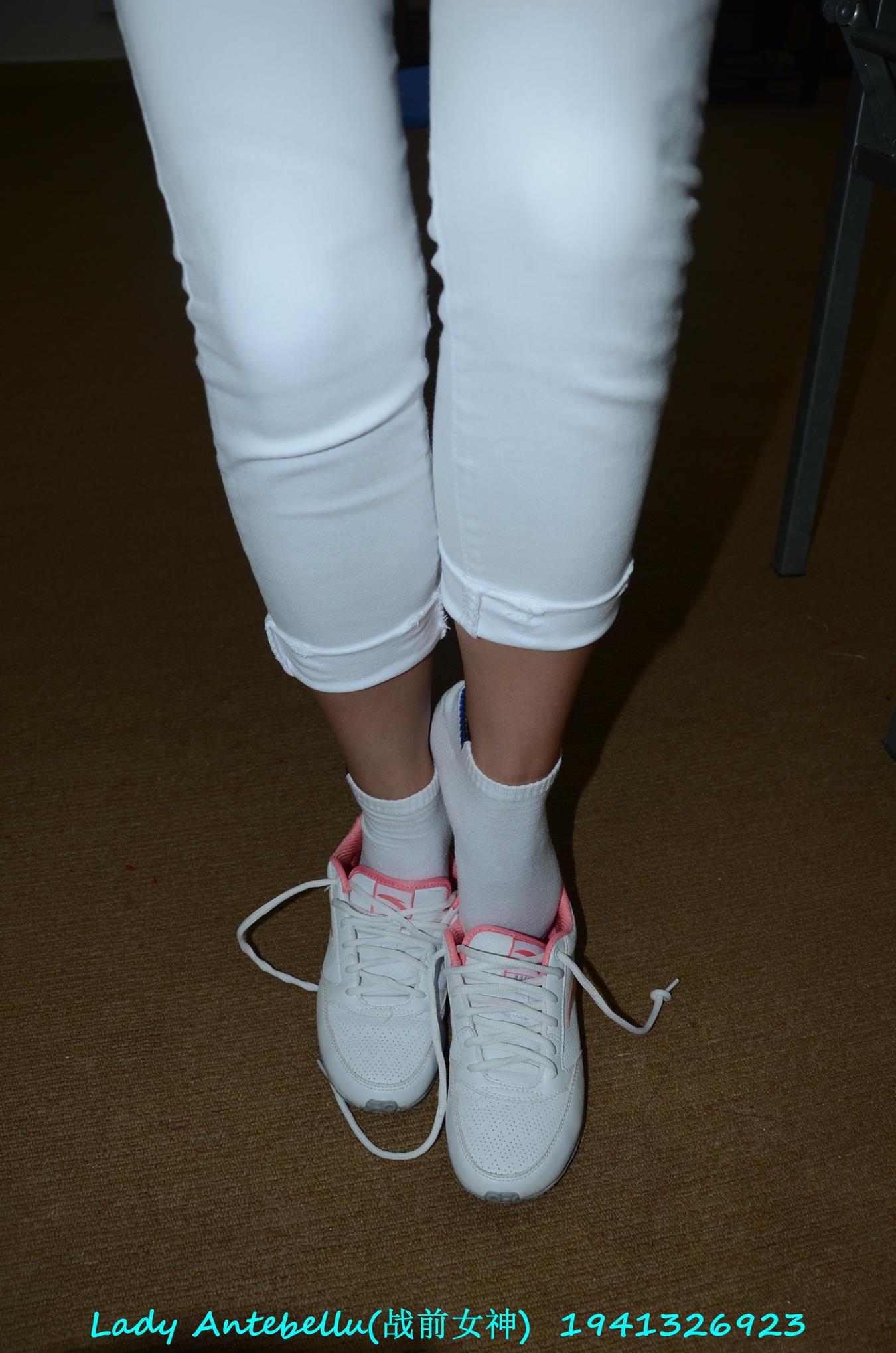 图片[54]-[战前女神] 美腿美足精品摄影套图 052 (1) [92P] – 速更版-美库