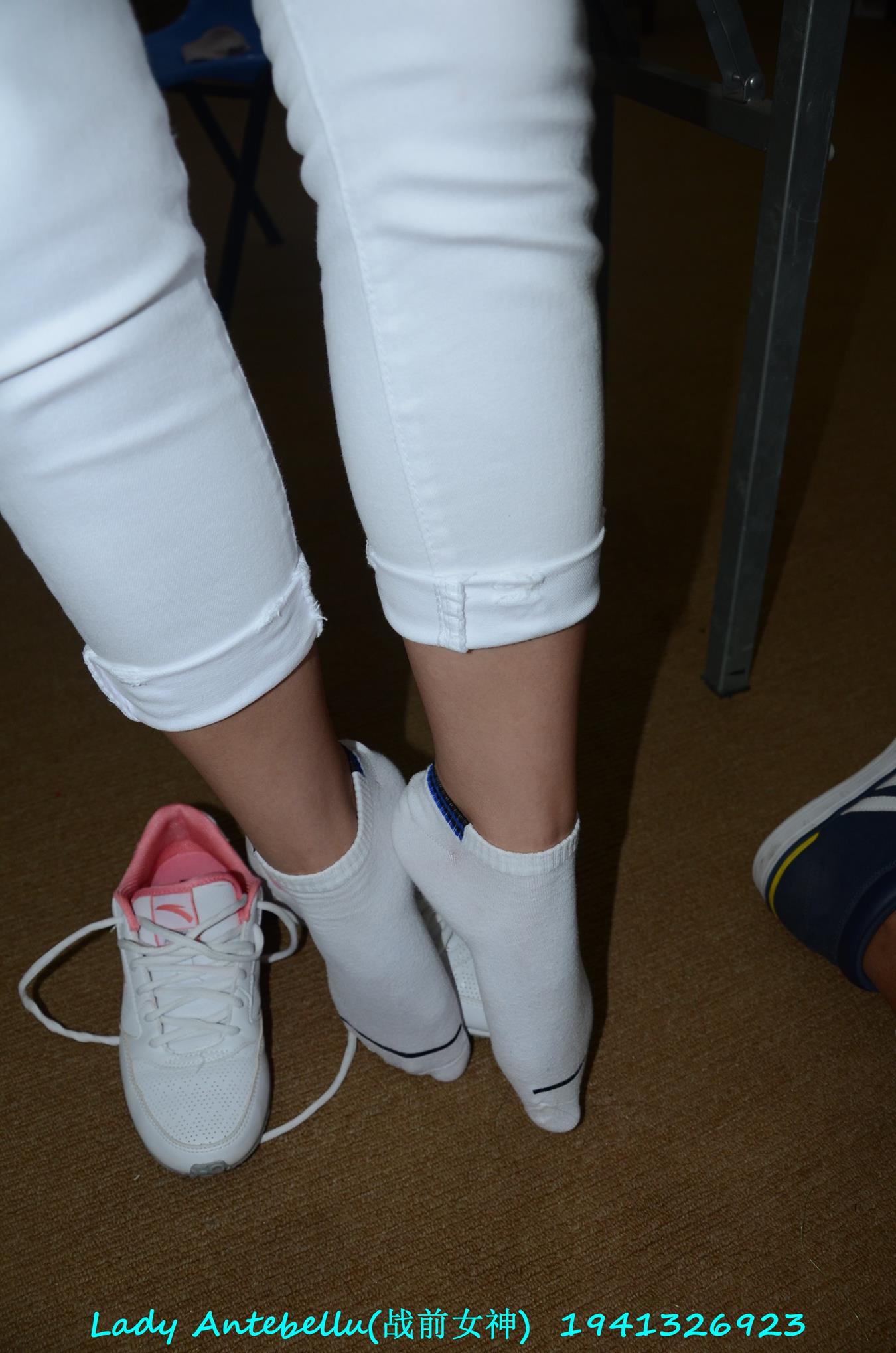 图片[57]-[战前女神] 美腿美足精品摄影套图 052 (1) [92P] – 速更版-美库