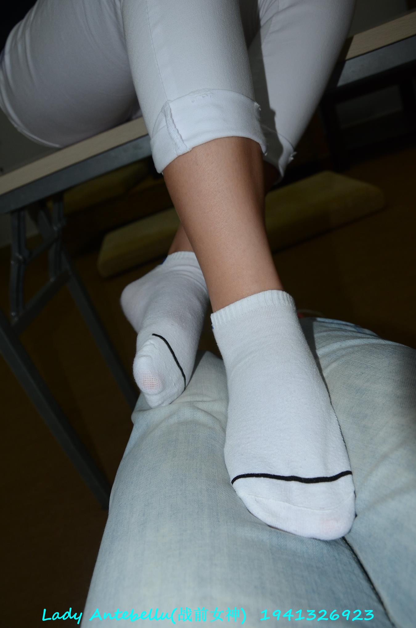 图片[64]-[战前女神] 美腿美足精品摄影套图 052 (2) [87P] – 速更版-美库