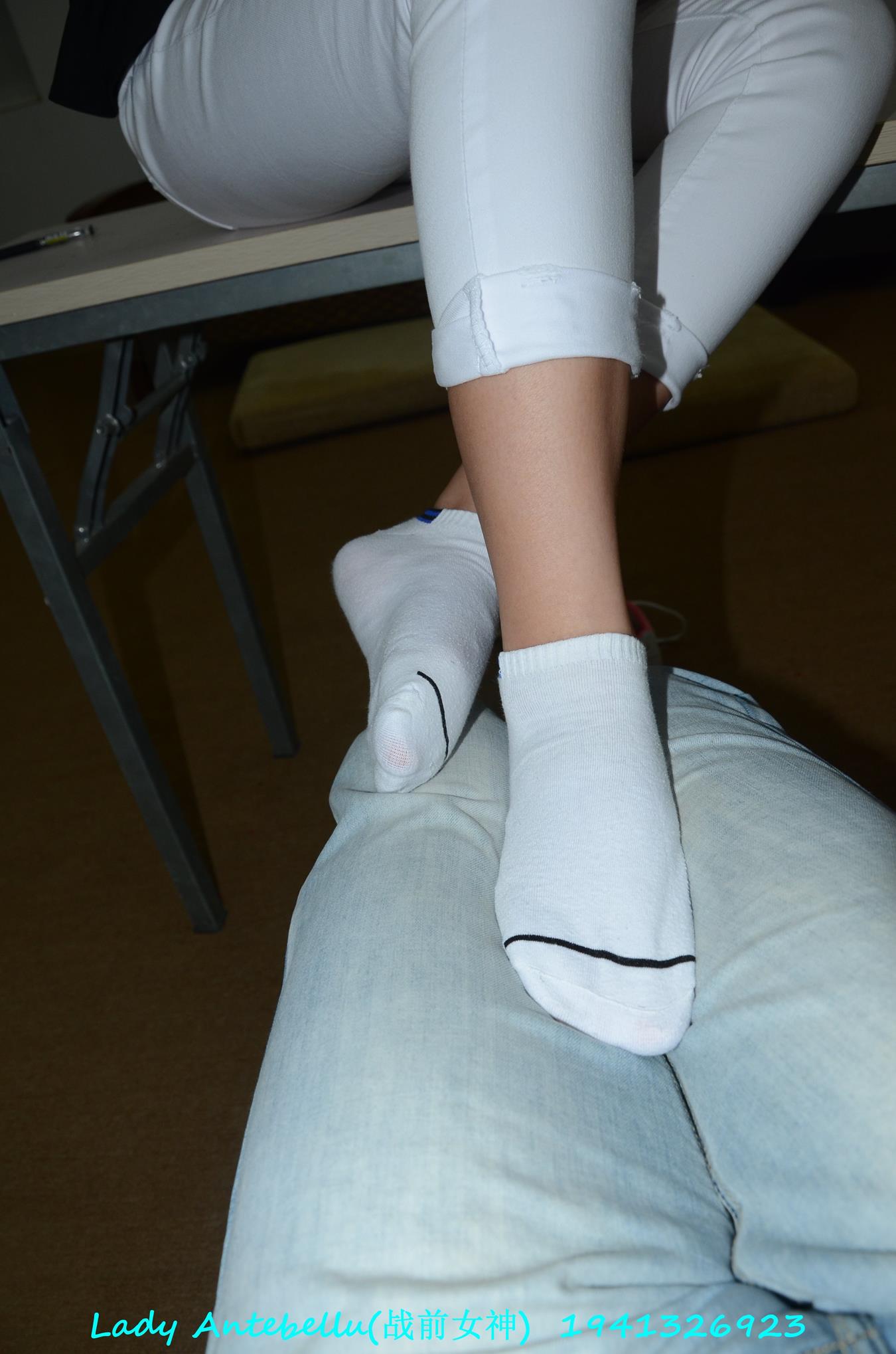 图片[65]-[战前女神] 美腿美足精品摄影套图 052 (2) [87P] – 速更版-美库