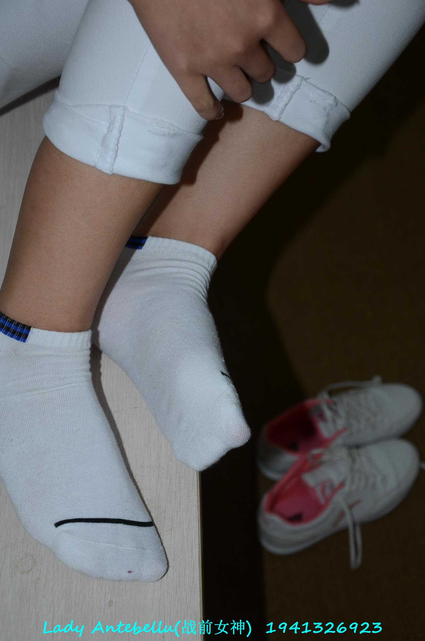 图片[69]-[战前女神] 美腿美足精品摄影套图 052 (1) [92P] – 速更版-美库