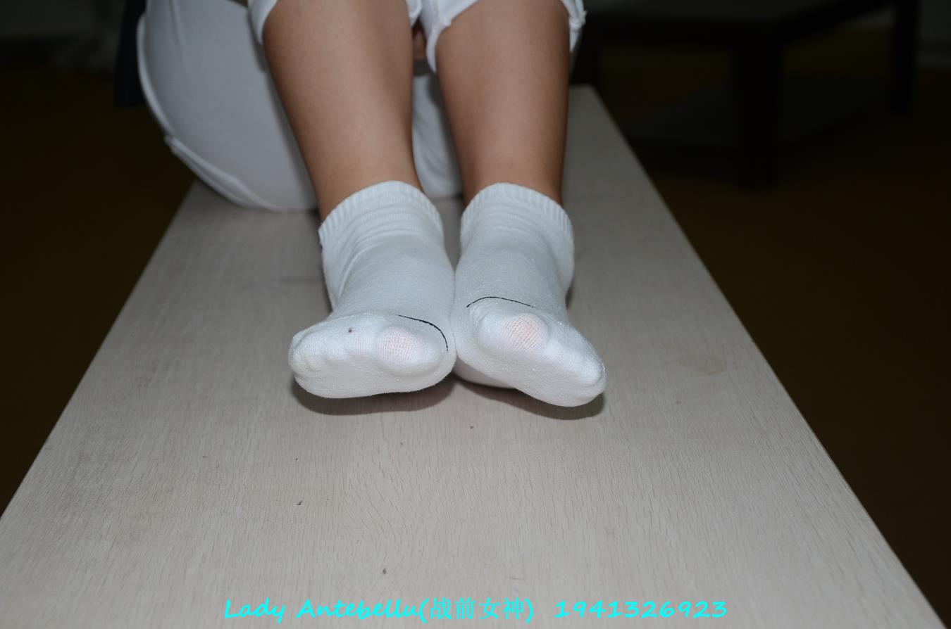 图片[73]-[战前女神] 美腿美足精品摄影套图 052 (1) [92P] – 速更版-美库