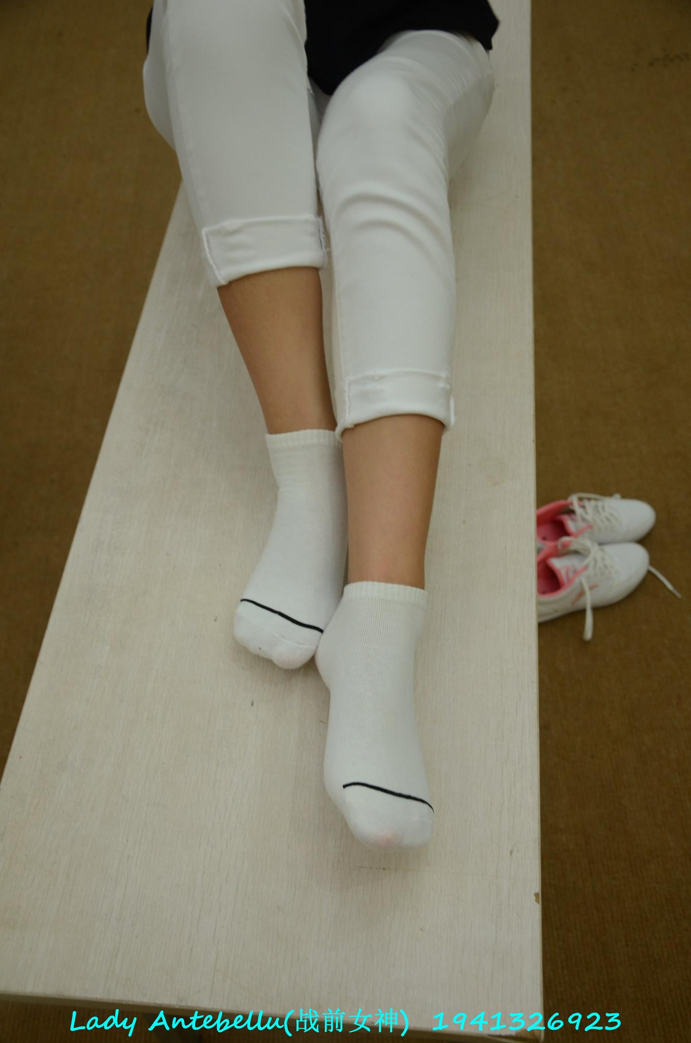 图片[75]-[战前女神] 美腿美足精品摄影套图 052 (1) [92P] – 速更版-美库