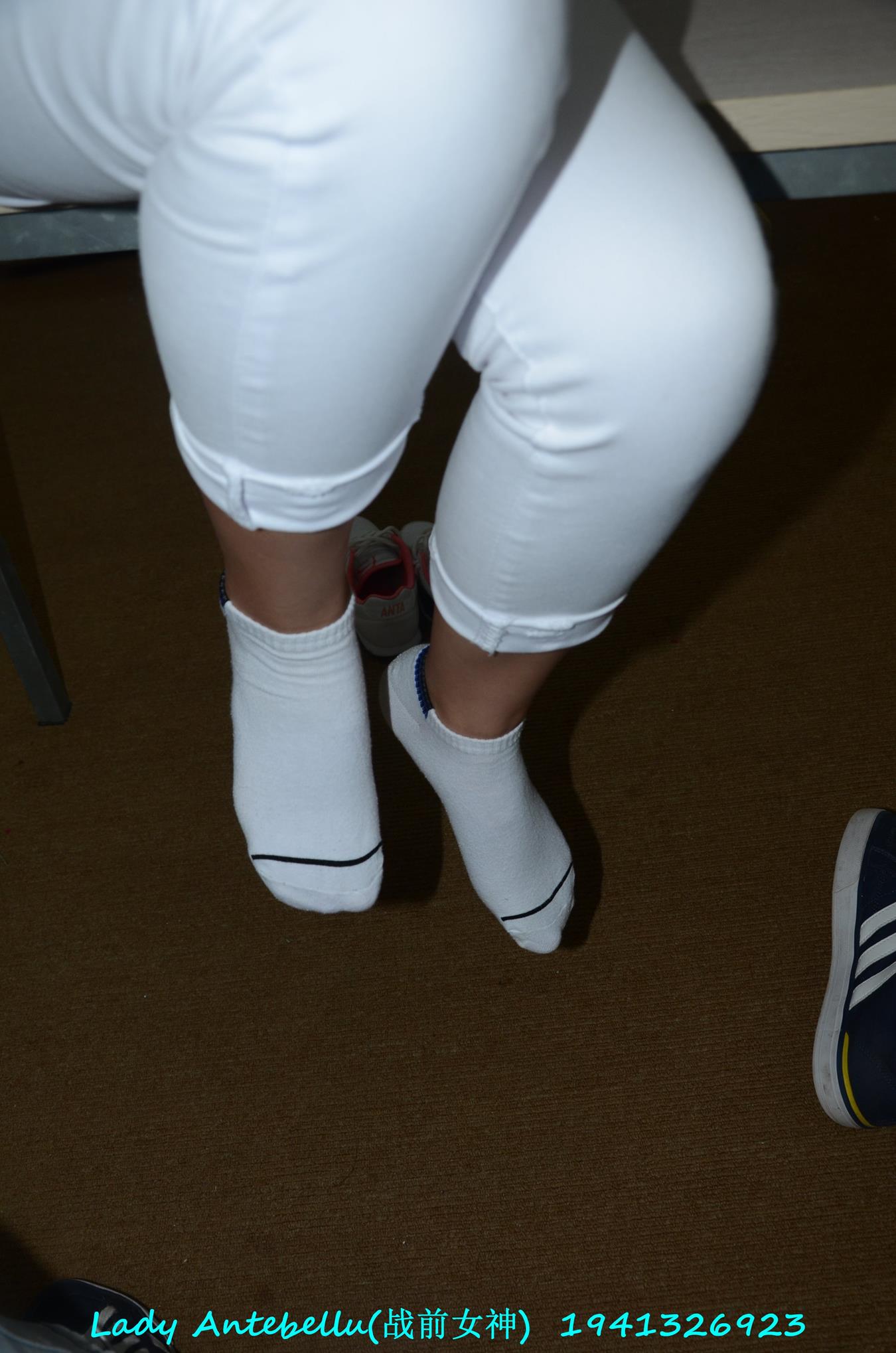 图片[71]-[战前女神] 美腿美足精品摄影套图 052 (2) [87P] – 速更版-美库