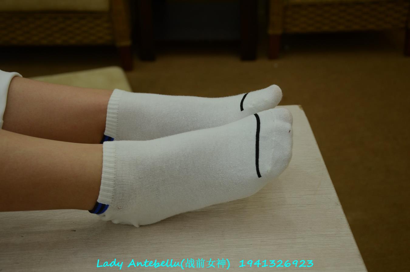 图片[87]-[战前女神] 美腿美足精品摄影套图 052 (1) [92P] – 速更版-美库