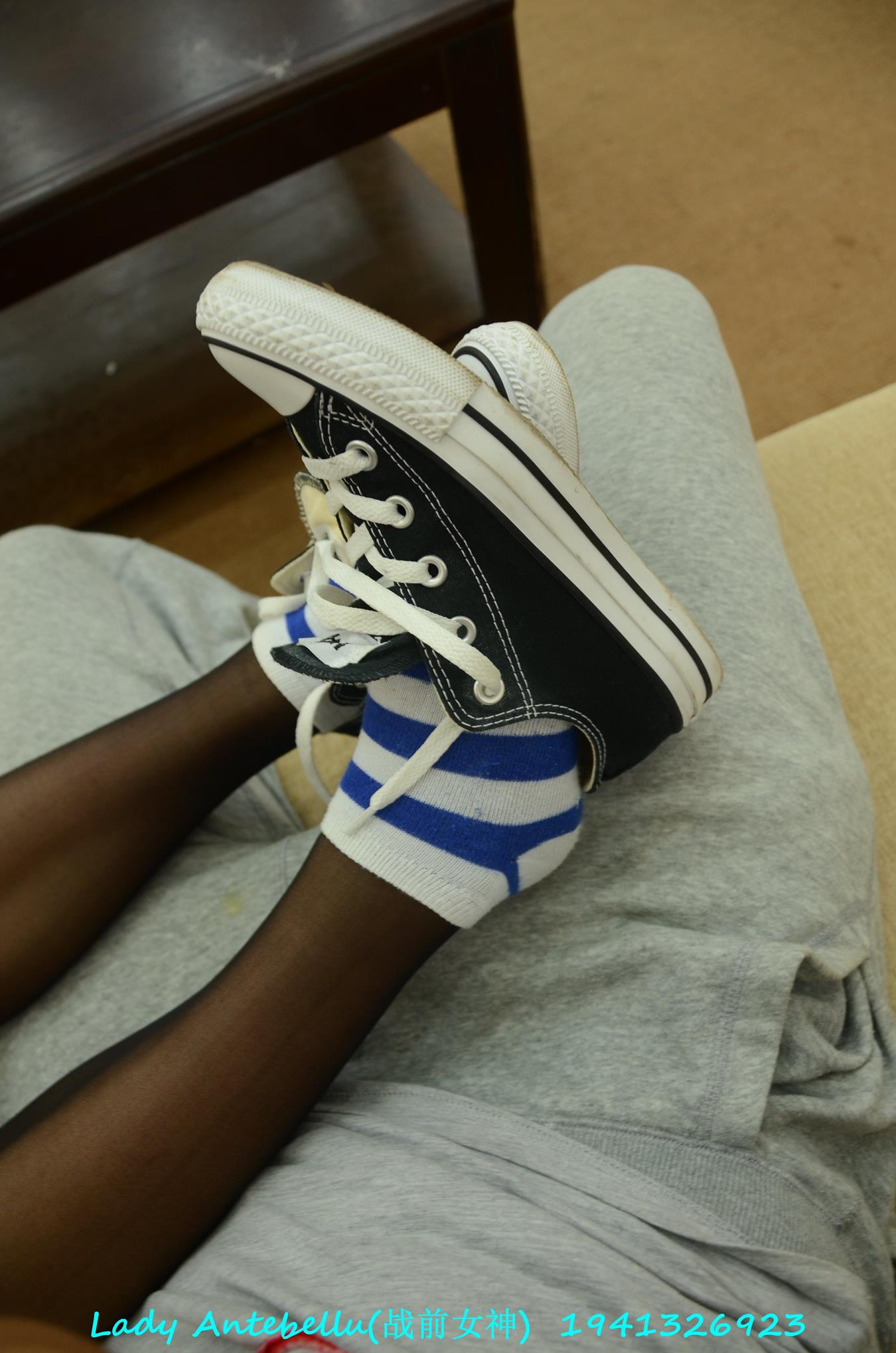 图片[73]-[战前女神] 美腿美足精品摄影套图 053 (1) [100P] – 速更版-美库