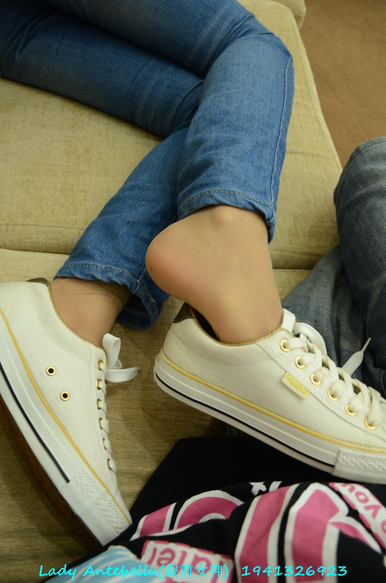 图片[31]-[战前女神] 美腿美足精品摄影套图 054 (1) [72P] – 速更版-美库