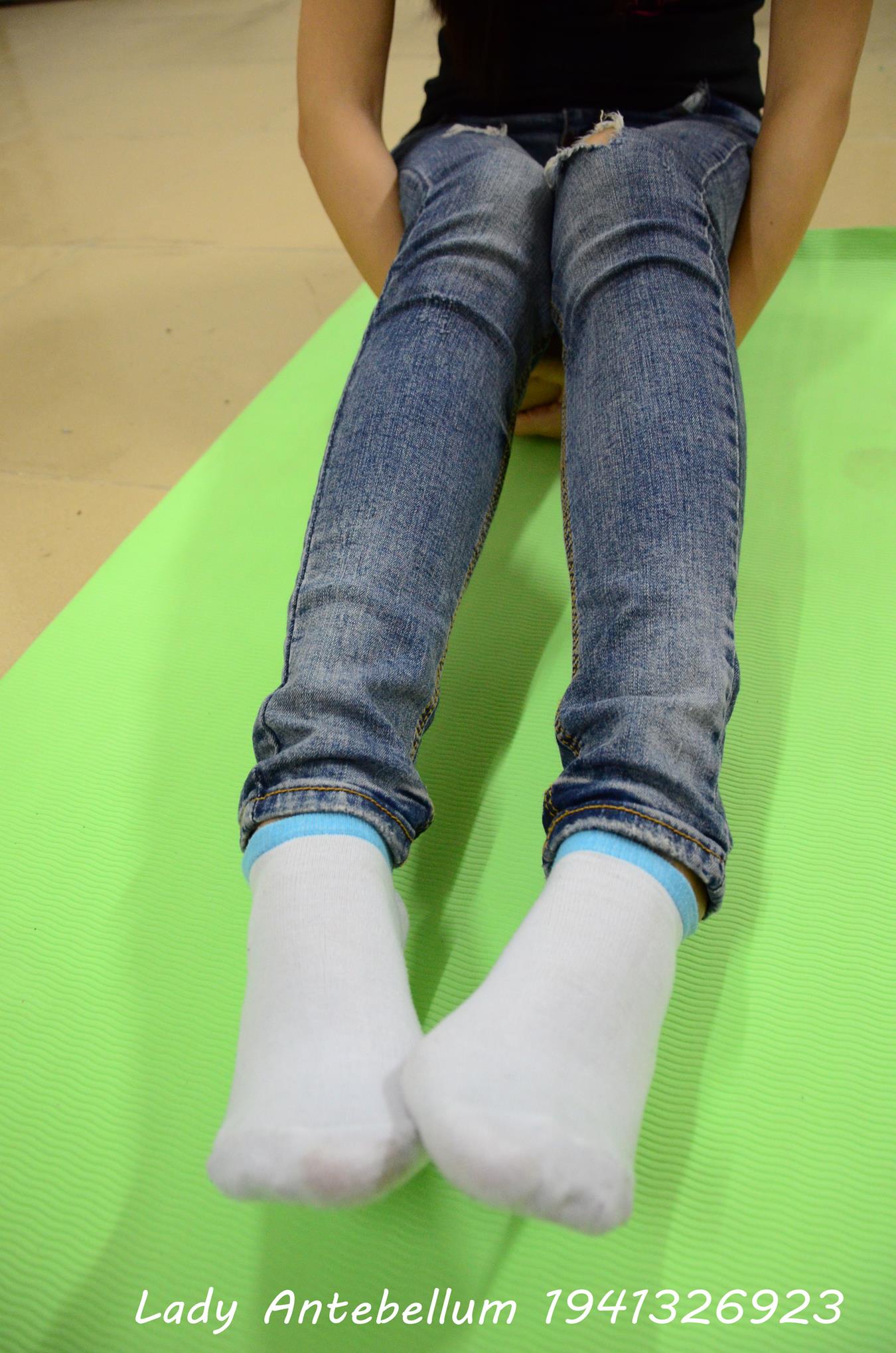 图片[13]-[战前女神] 美腿美足精品摄影套图 056 [75P] – 速更版-美库