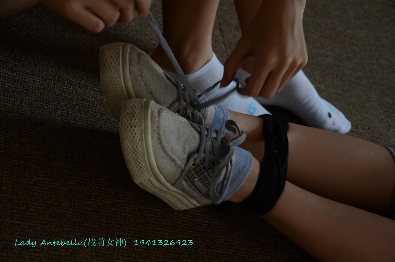 图片[57]-[战前女神] 美腿美足精品摄影套图 055 (1) [84P] – 速更版-美库