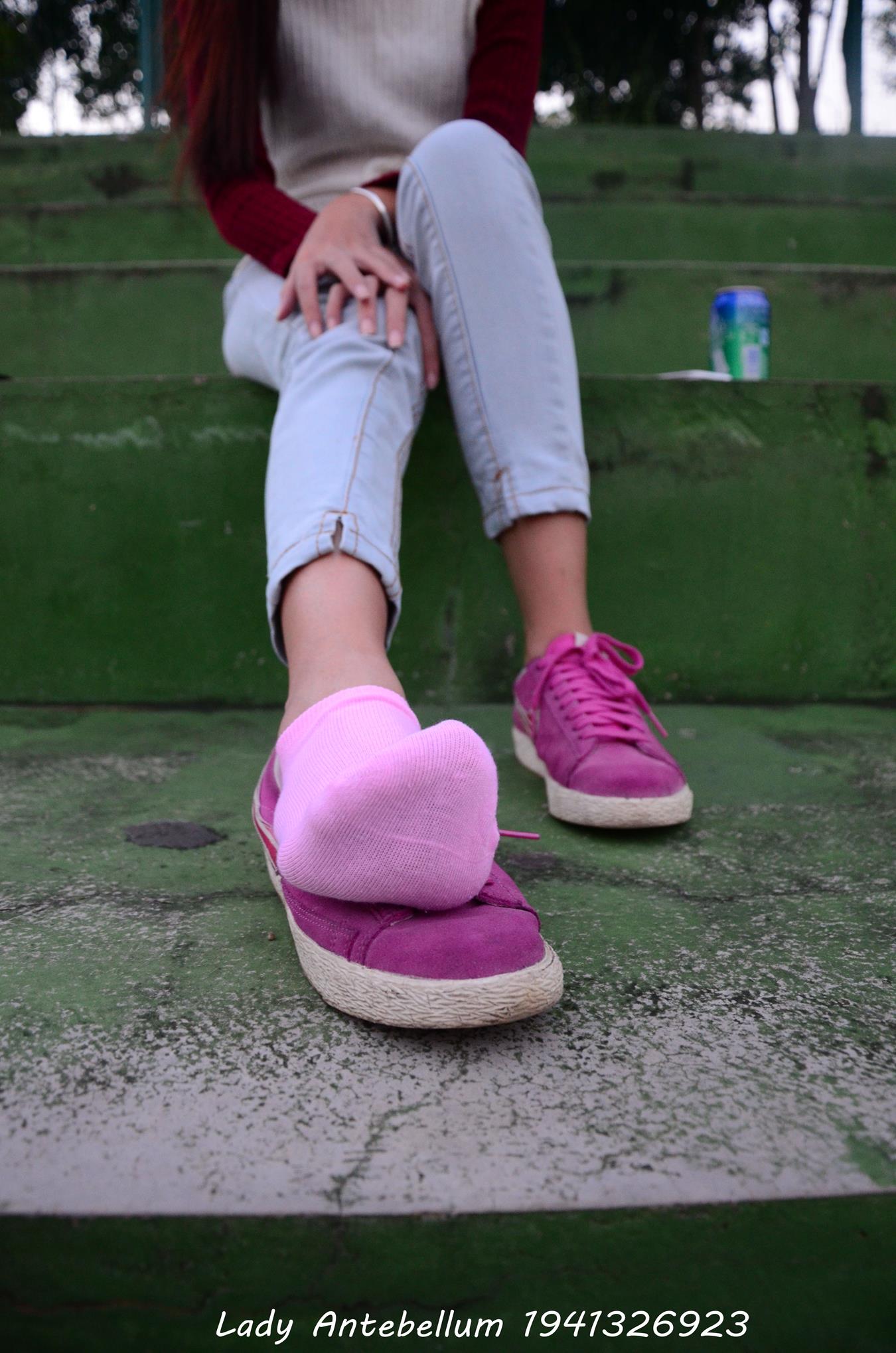 图片[12]-[战前女神] 美腿美足精品摄影套图 057 [55P] – 速更版-美库