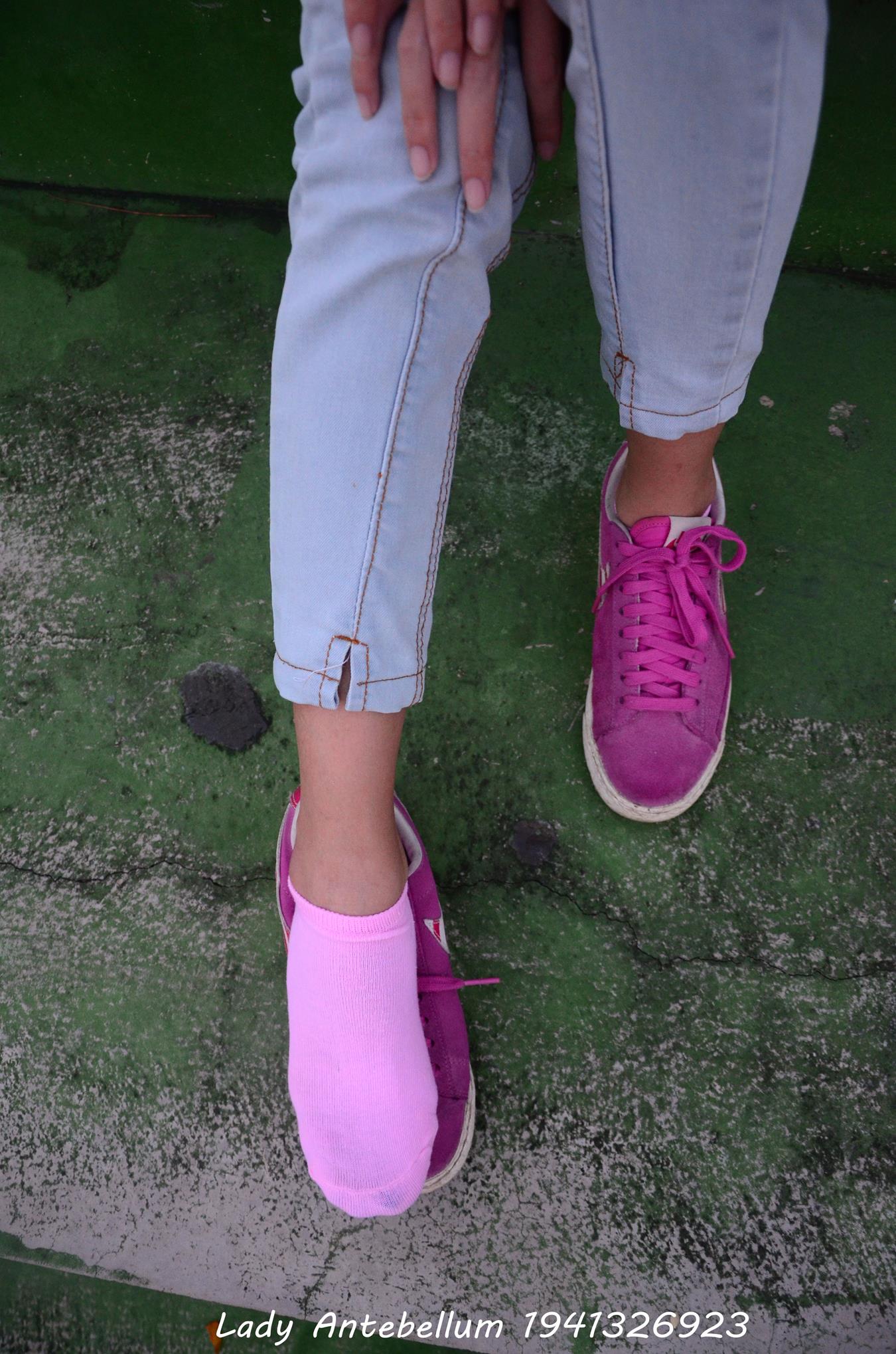 图片[13]-[战前女神] 美腿美足精品摄影套图 057 [55P] – 速更版-美库