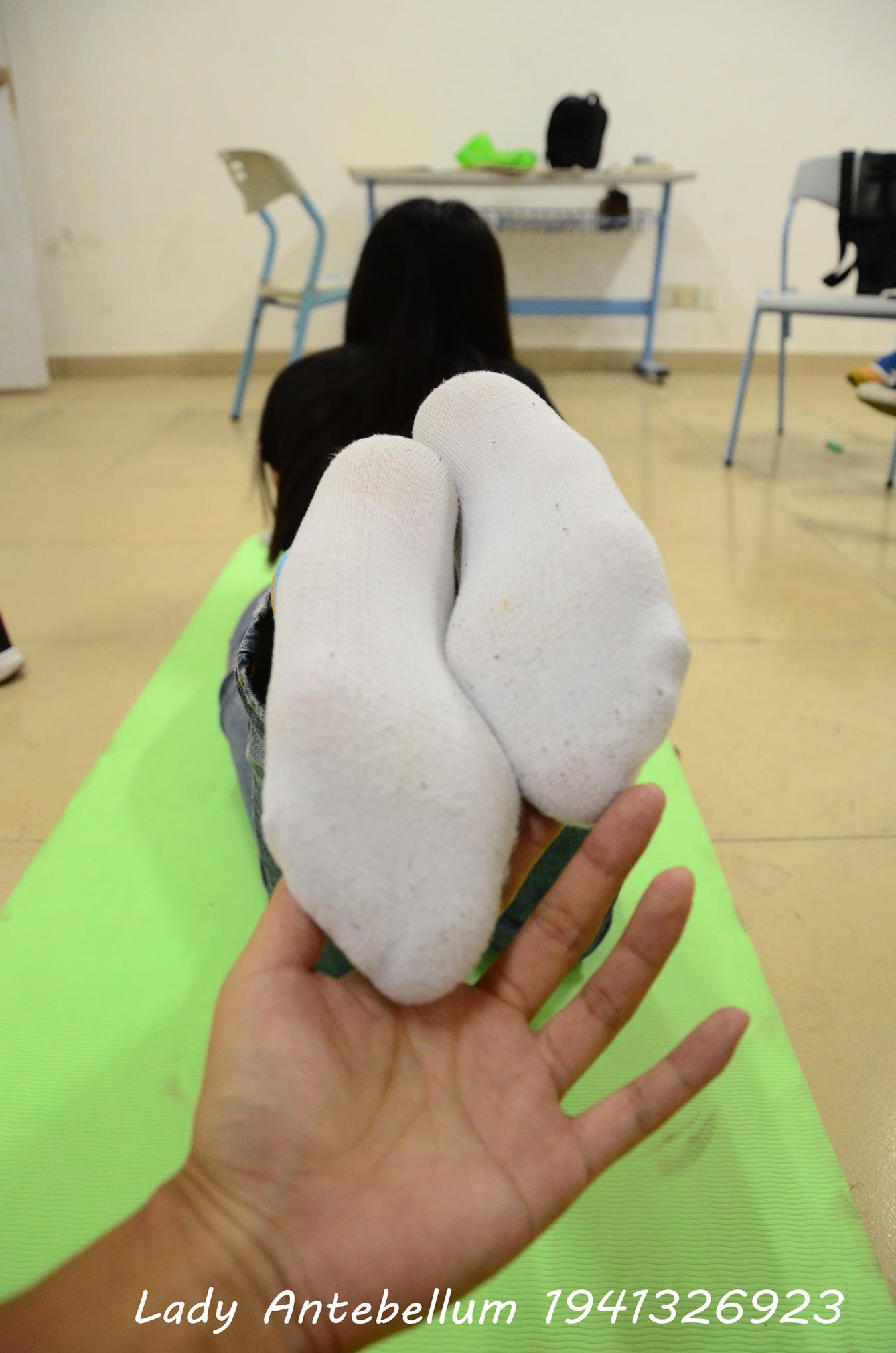 图片[28]-[战前女神] 美腿美足精品摄影套图 056 [75P] – 速更版-美库