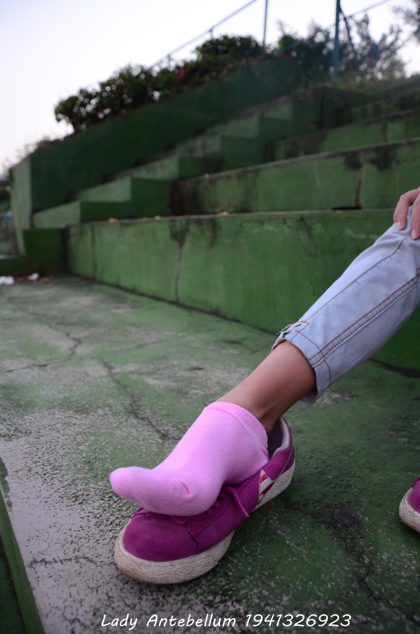 图片[16]-[战前女神] 美腿美足精品摄影套图 057 [55P] – 速更版-美库