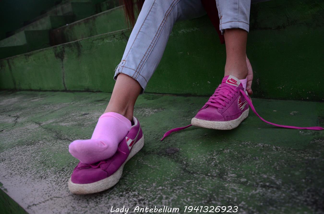 图片[22]-[战前女神] 美腿美足精品摄影套图 057 [55P] – 速更版-美库