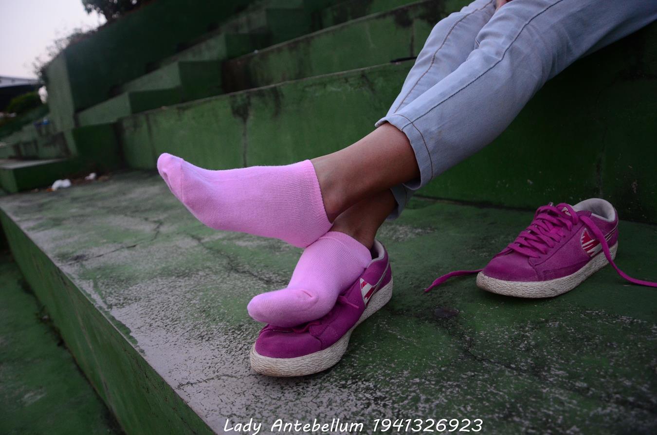 图片[26]-[战前女神] 美腿美足精品摄影套图 057 [55P] – 速更版-美库