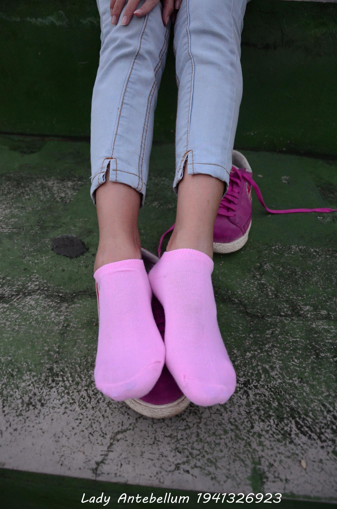 图片[31]-[战前女神] 美腿美足精品摄影套图 057 [55P] – 速更版-美库