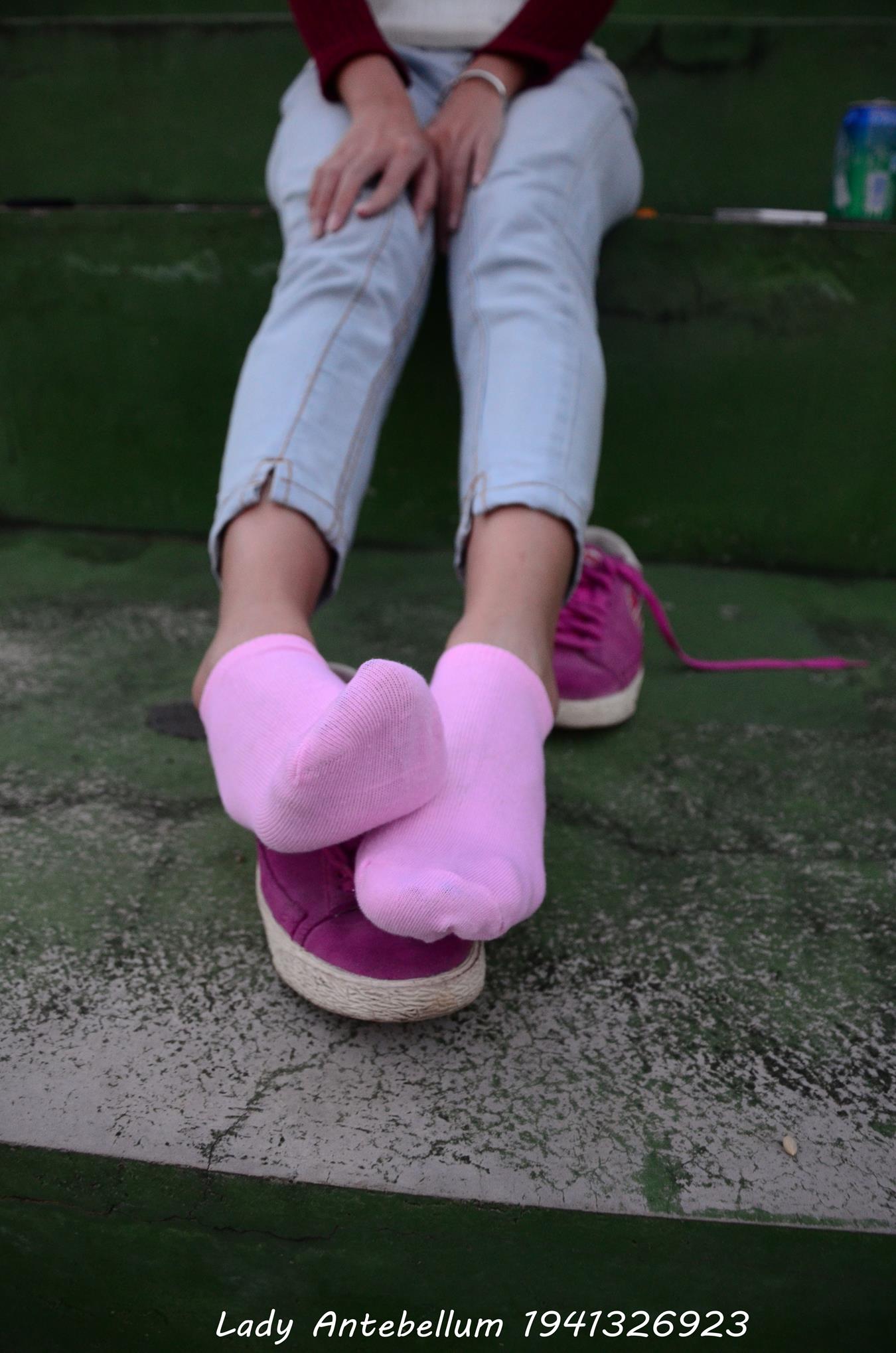 图片[32]-[战前女神] 美腿美足精品摄影套图 057 [55P] – 速更版-美库