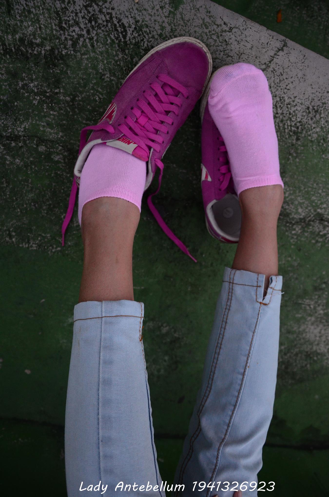 图片[35]-[战前女神] 美腿美足精品摄影套图 057 [55P] – 速更版-美库