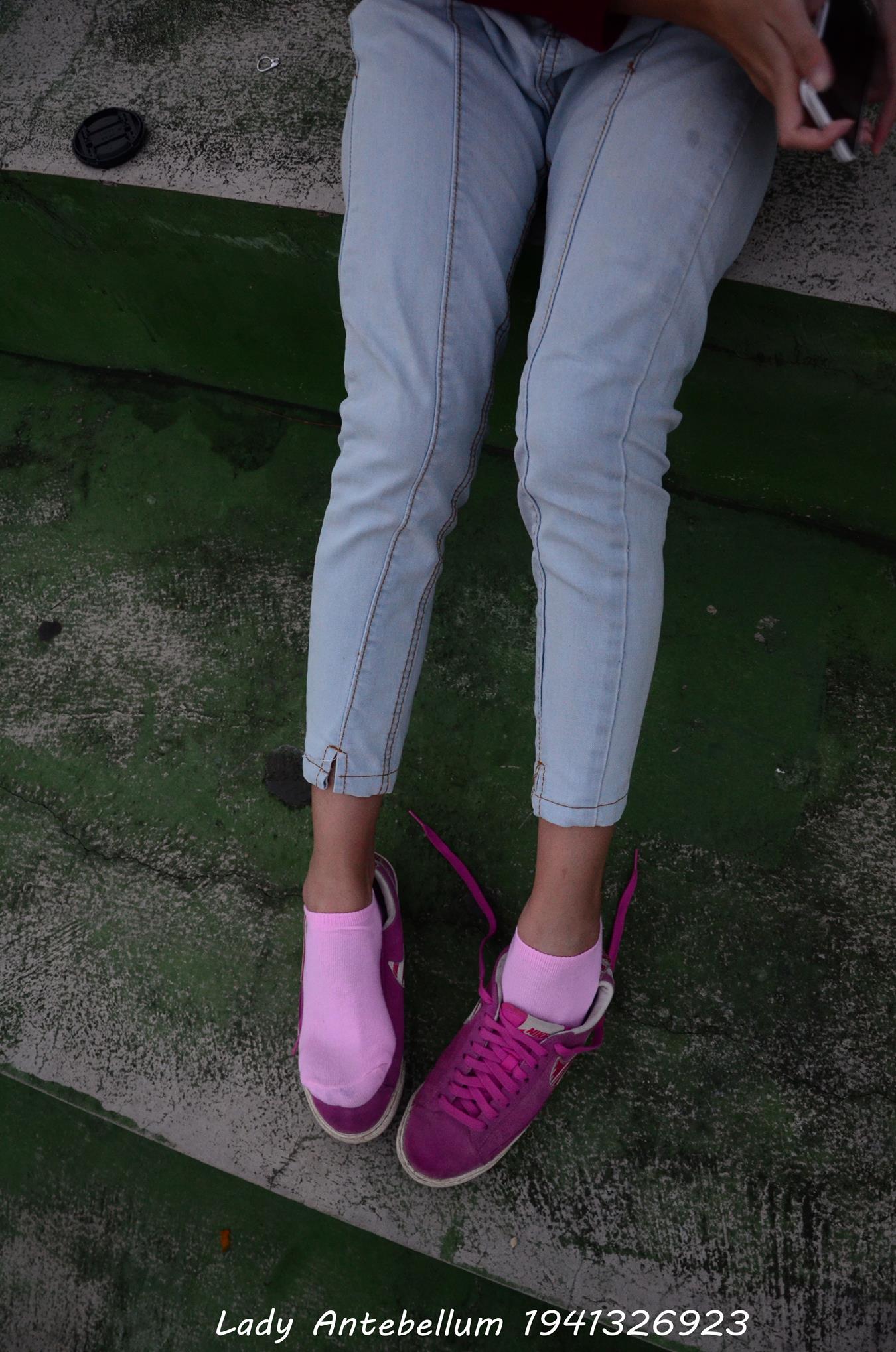 图片[37]-[战前女神] 美腿美足精品摄影套图 057 [55P] – 速更版-美库