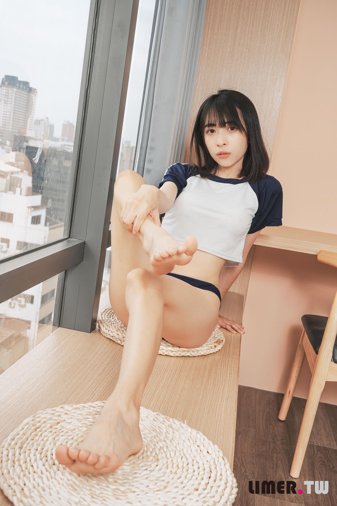 图片[36]-Limerence原创 NO.020 子子 体操服 死库水脚底纹路  [140P] – 速更版-美库