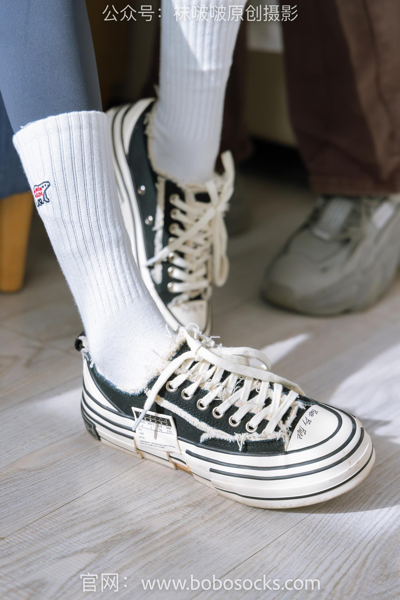 图片[41]-[BoBoSocks袜啵啵]NO.166 小甜豆稚予-板鞋、运动鞋、高跟鞋、白棉袜、蓝丝 (1) [100P] – 速更版-美库