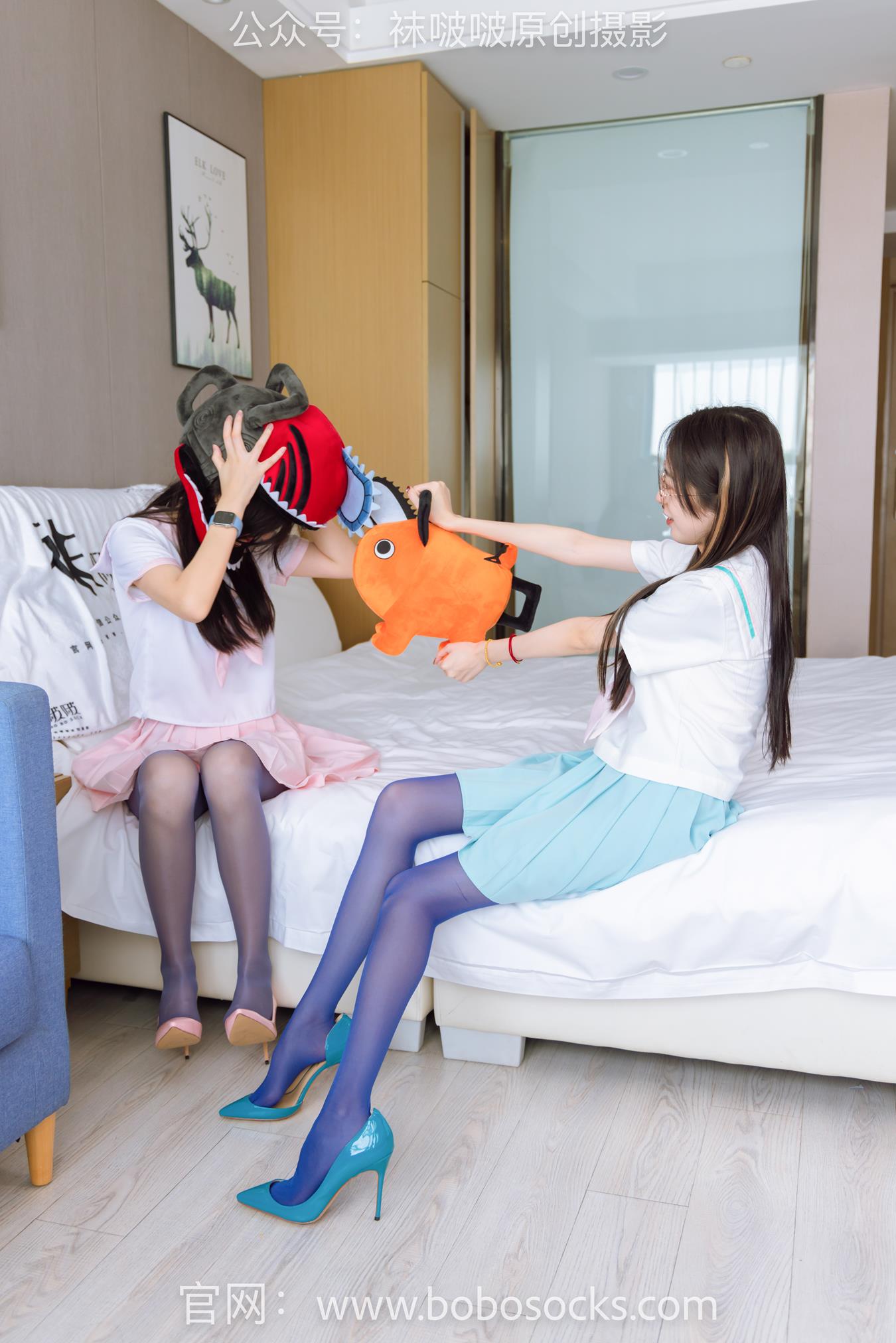图片[101]-[BoBoSocks袜啵啵]NO.166 小甜豆稚予-板鞋、运动鞋、高跟鞋、白棉袜、蓝丝 (1) [100P] – 速更版-美库