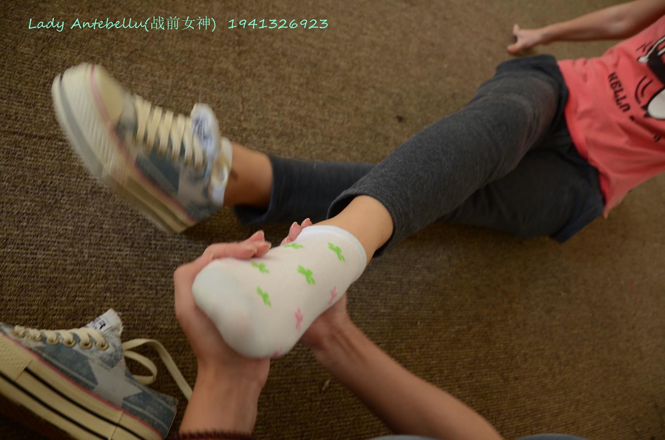 图片[12]-[战前女神] 美腿美足精品摄影套图 058 [100P] – 速更版-美库