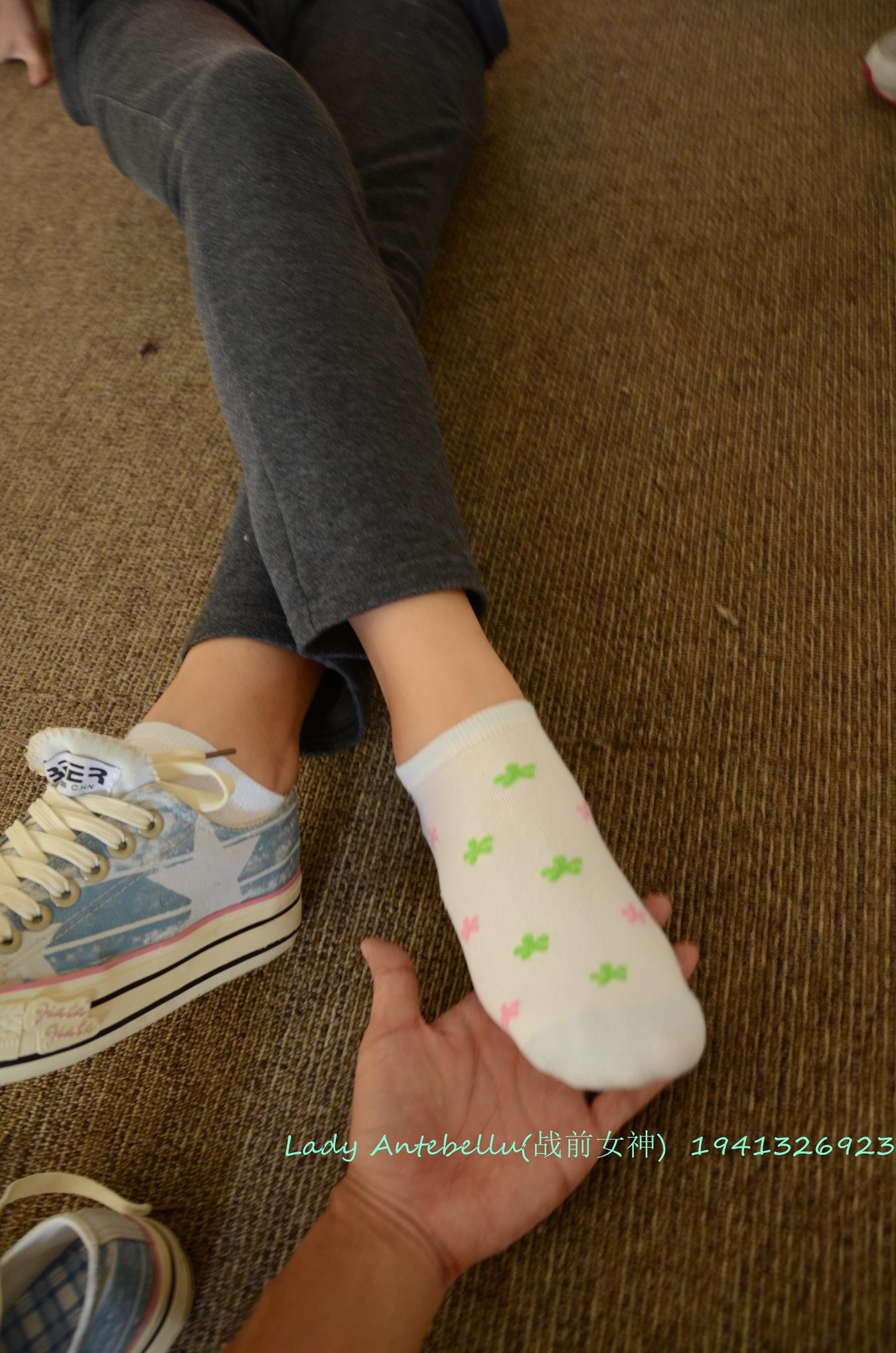 图片[14]-[战前女神] 美腿美足精品摄影套图 058 [100P] – 速更版-美库