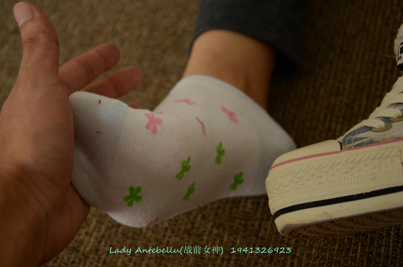 图片[22]-[战前女神] 美腿美足精品摄影套图 058 [100P] – 速更版-美库