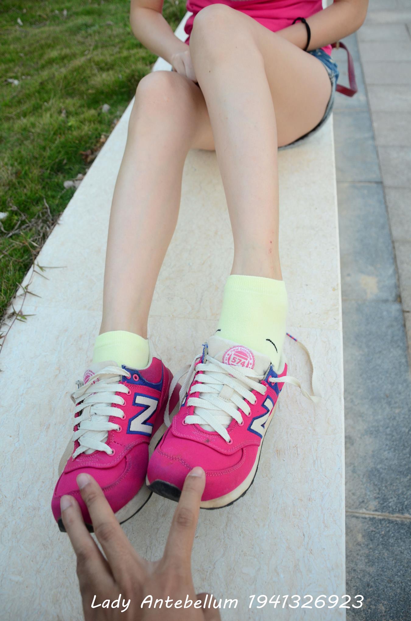 图片[18]-[战前女神] 美腿美足精品摄影套图 060 [100P] – 速更版-美库