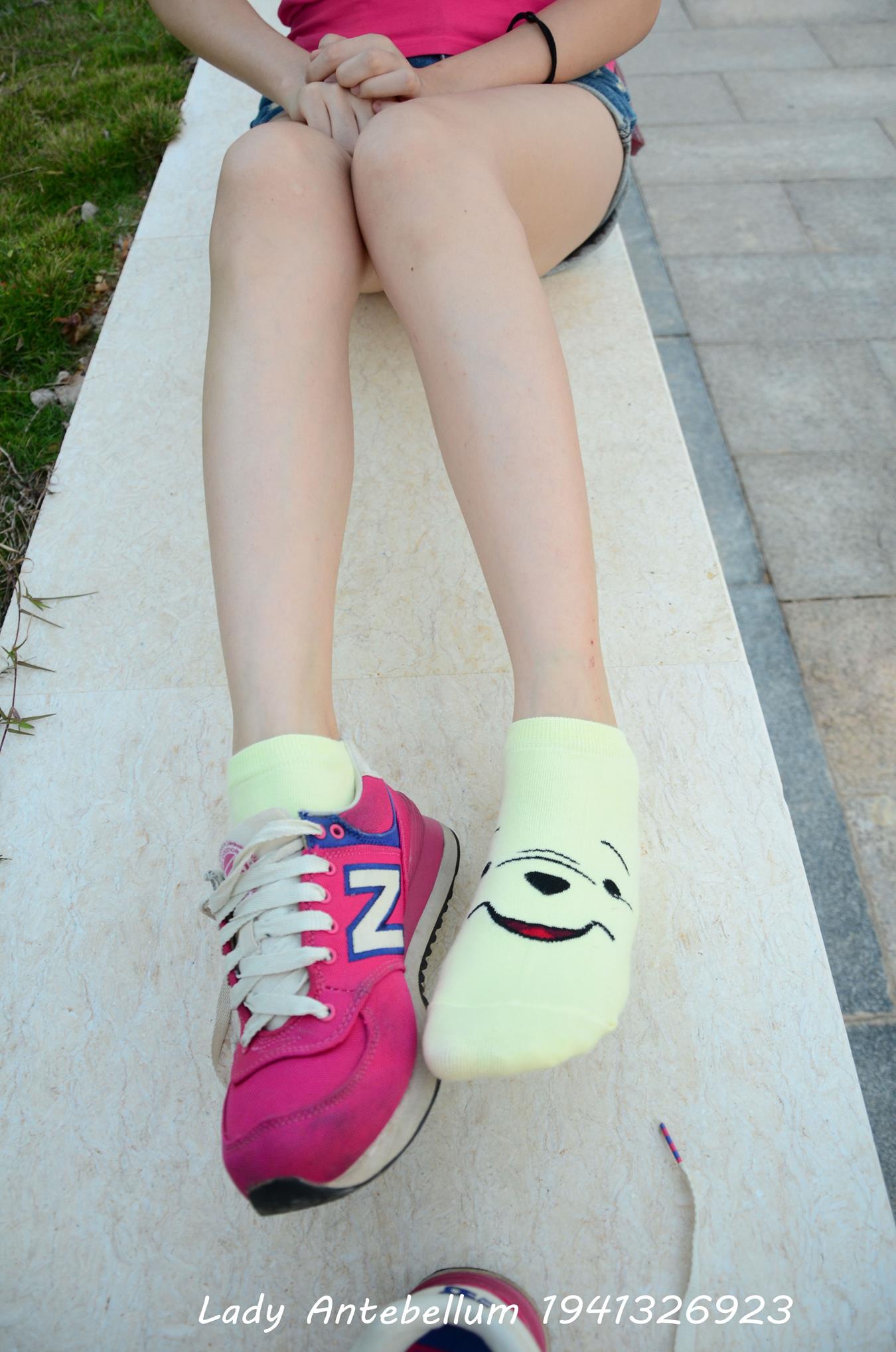 图片[21]-[战前女神] 美腿美足精品摄影套图 060 [100P] – 速更版-美库