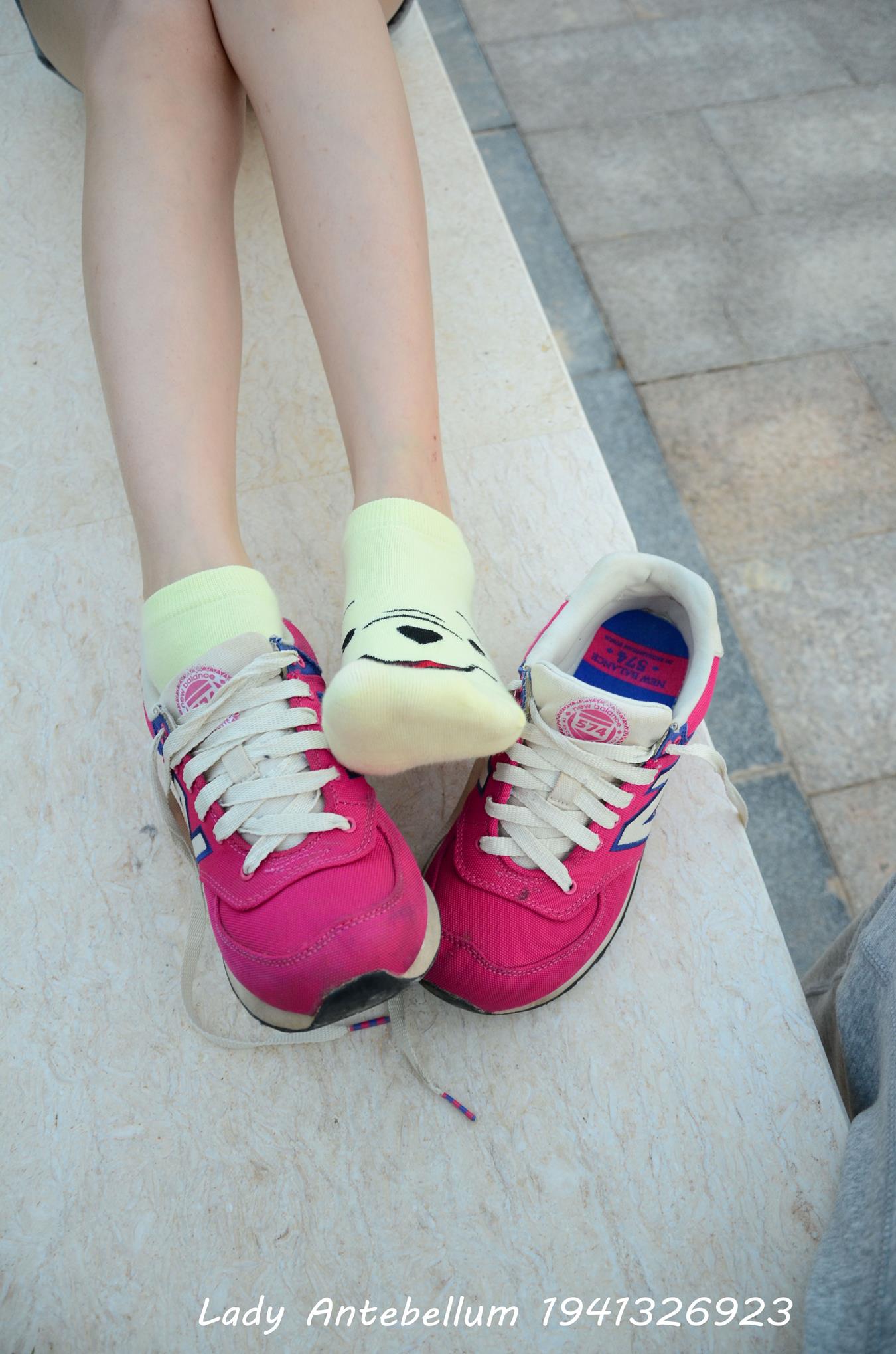 图片[22]-[战前女神] 美腿美足精品摄影套图 060 [100P] – 速更版-美库