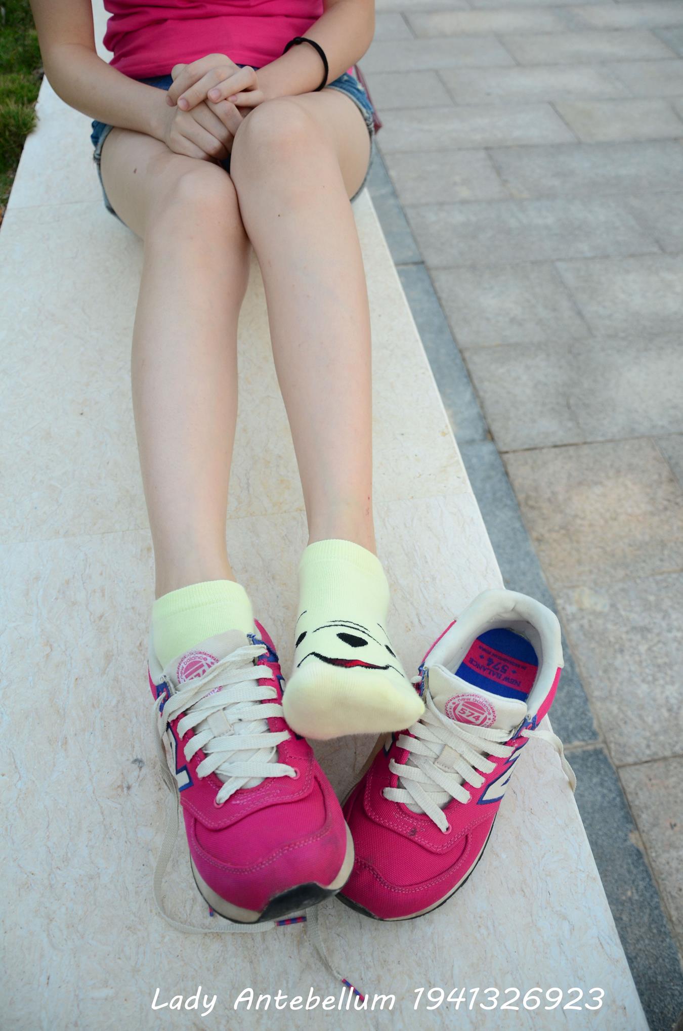 图片[23]-[战前女神] 美腿美足精品摄影套图 060 [100P] – 速更版-美库