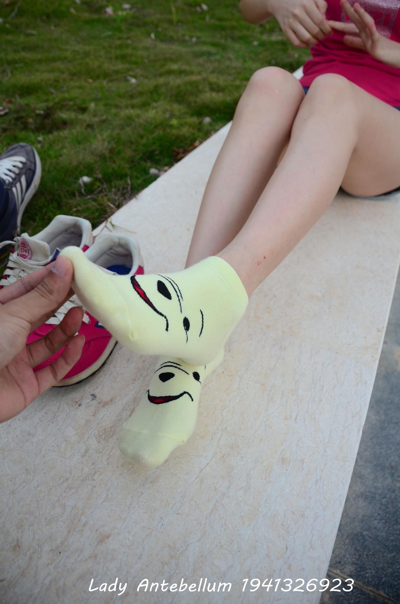 图片[65]-[战前女神] 美腿美足精品摄影套图 060 [100P] – 速更版-美库