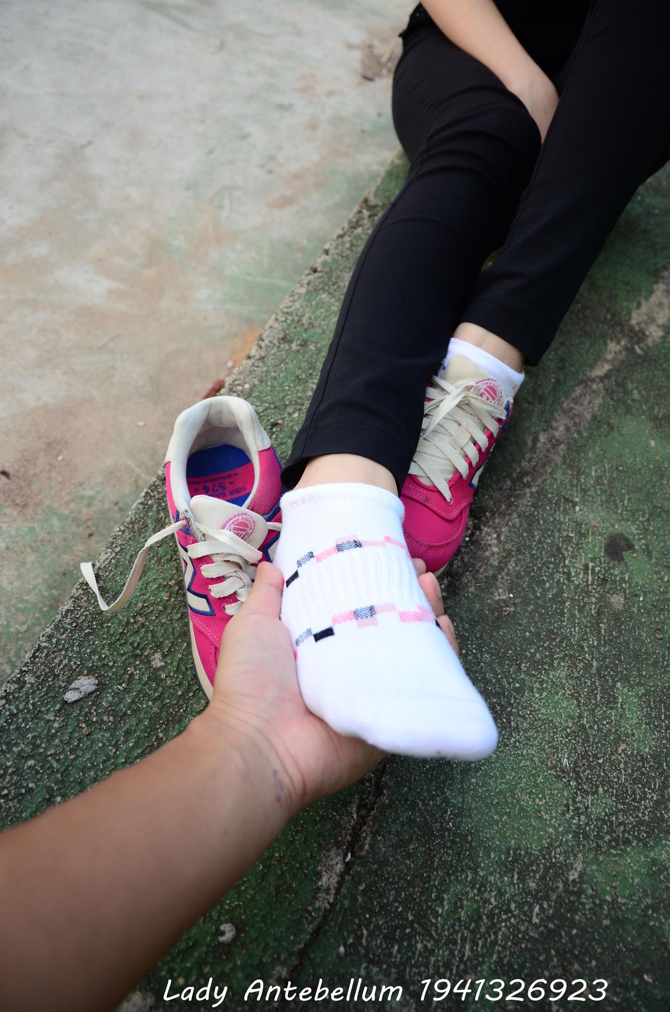 图片[34]-[战前女神] 美腿美足精品摄影套图 062 [78P] – 速更版-美库