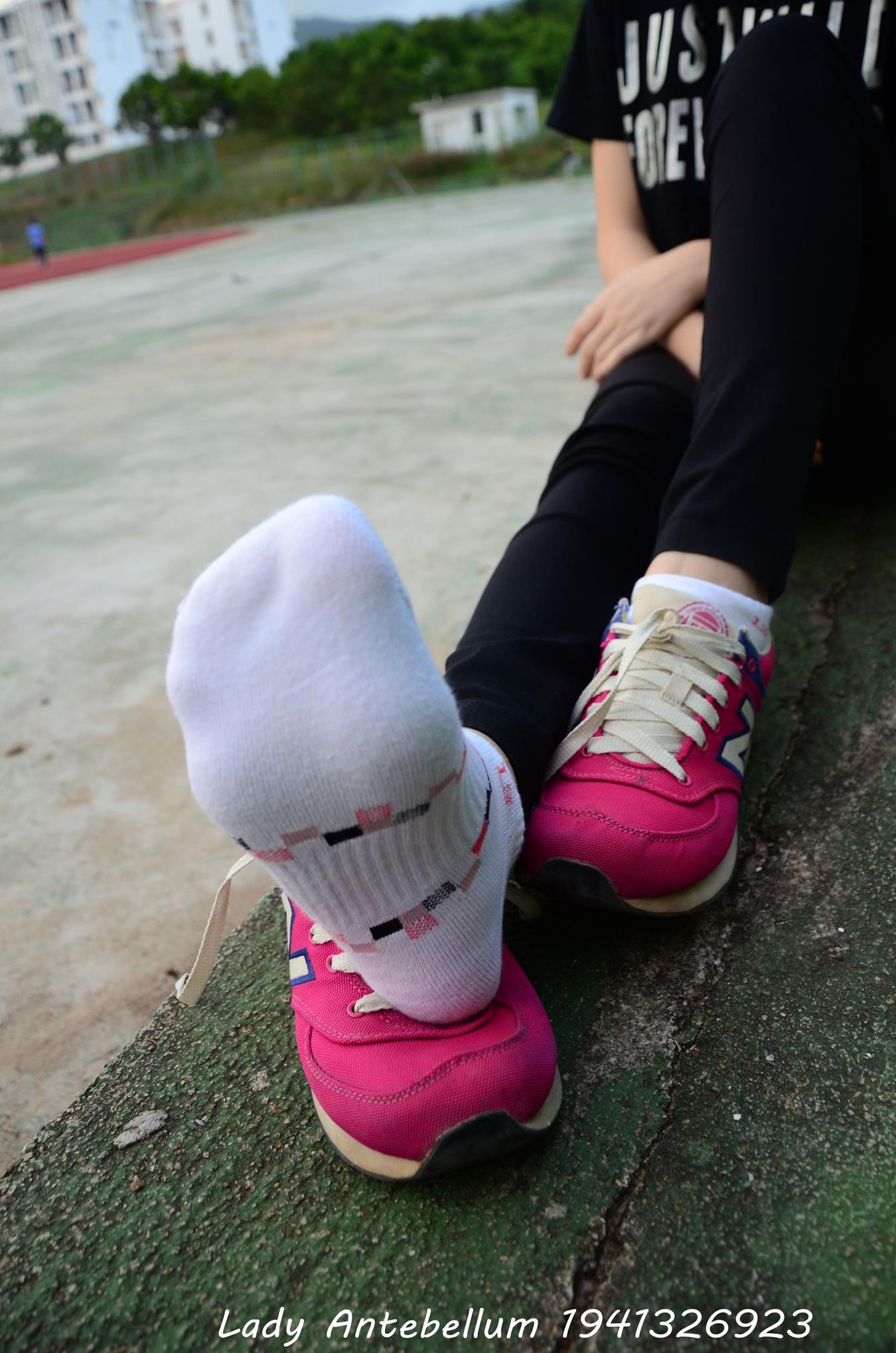 图片[39]-[战前女神] 美腿美足精品摄影套图 062 [78P] – 速更版-美库