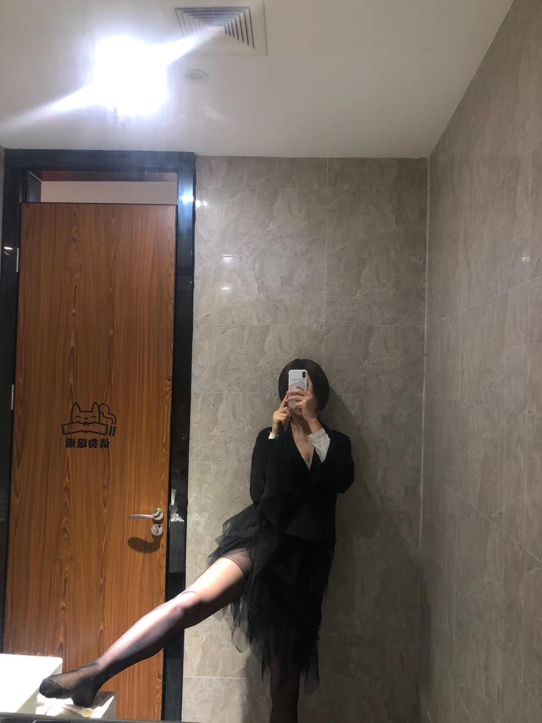 图片[81]-无敌的小姨妈微信朋友圈高级收费资源下载2 (2) [100P] – 速更版-美库