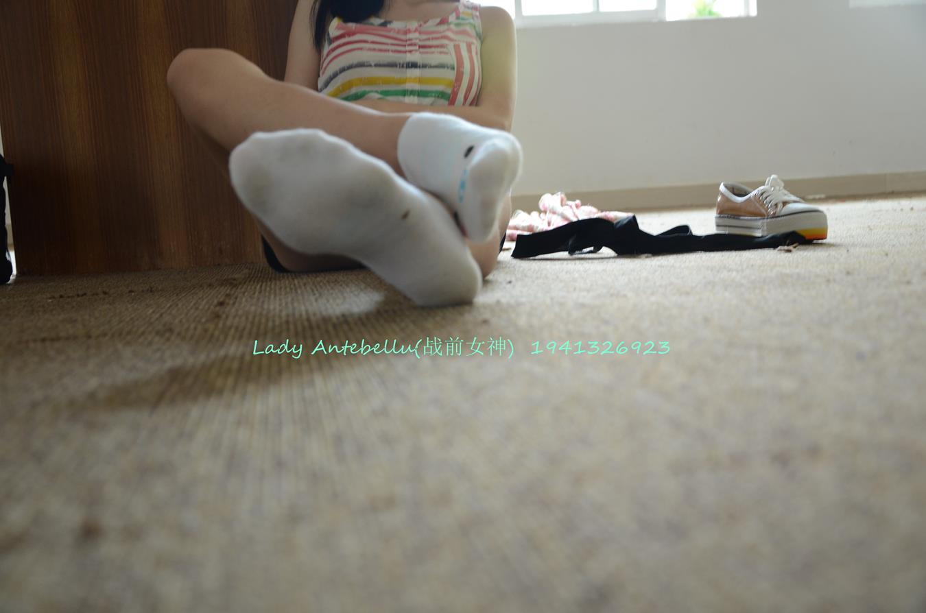 图片[11]-[战前女神] 美腿美足精品摄影套图 064 [60P] – 速更版-美库