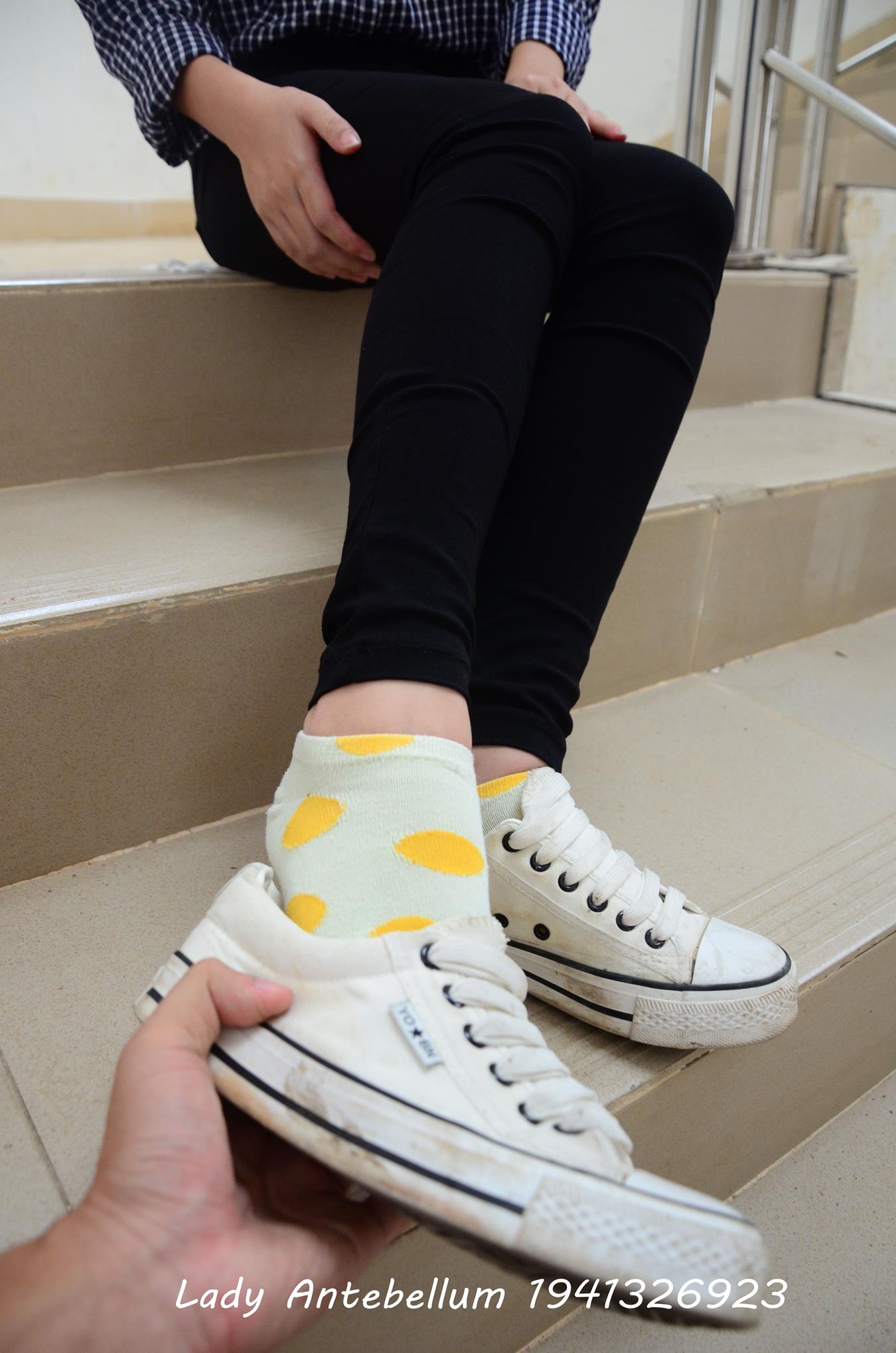 图片[11]-[战前女神] 美腿美足精品摄影套图 066 [57P] – 速更版-美库